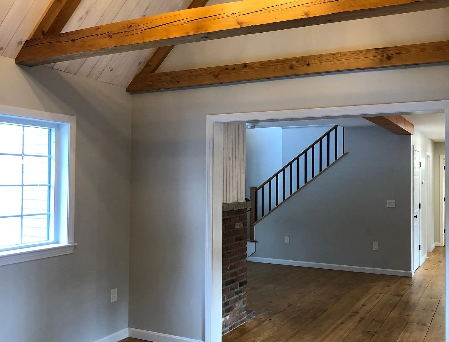 3 bed, 2.5 bath, 2200 sqft, $4,000 — Photo 2