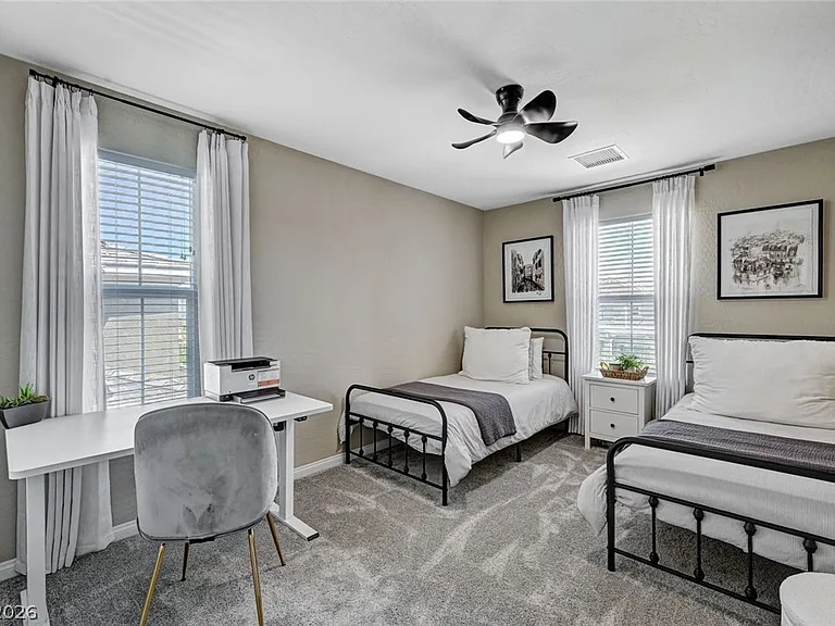 372 Silva Pl — Photo 24