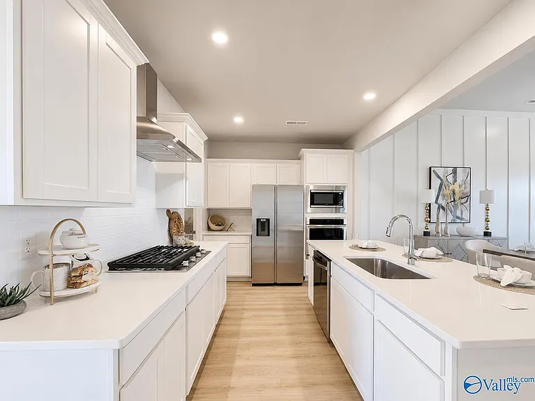 110 Moss Brook Ln — Photo 14