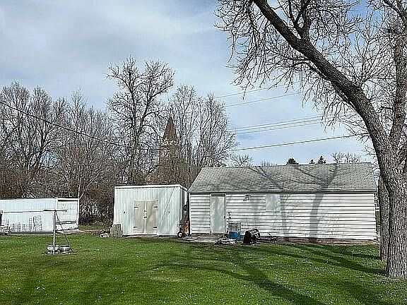 4th image of 3097 S 4th Ave