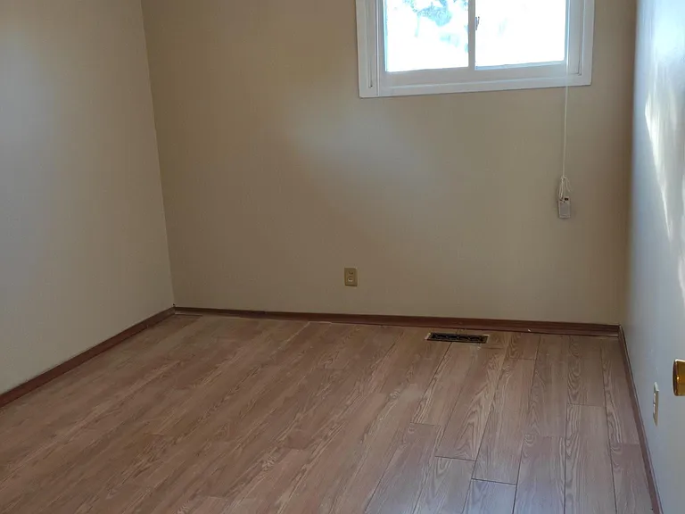 3607 Covert Ave — Photo 6