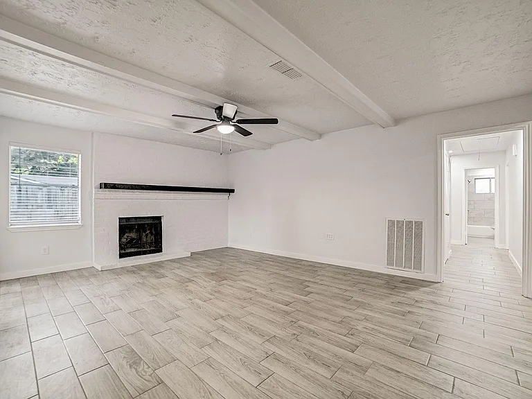 3918 Cypressdale Dr — Photo 16