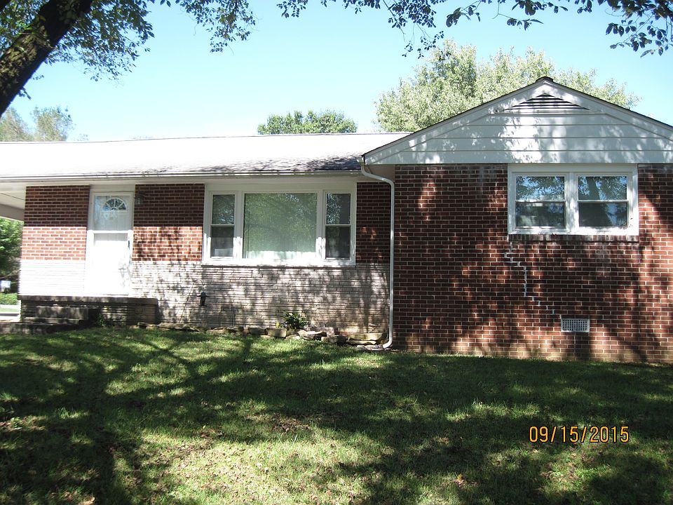 1st image of 206 Woodlawn Dr