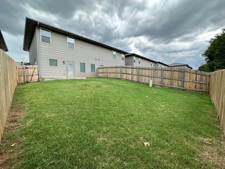 13508 Vinita Dr — Photo 3