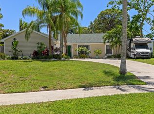 591 Kriss Ln, Jupiter, FL 33458