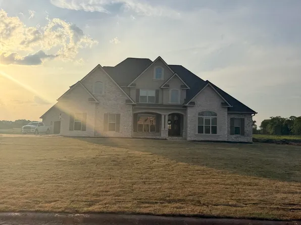 105 Pridgen Pass, Perry, GA 31069