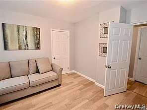 1 bed, 1.0 bath, 500 sqft, $2,400 — Photo 3