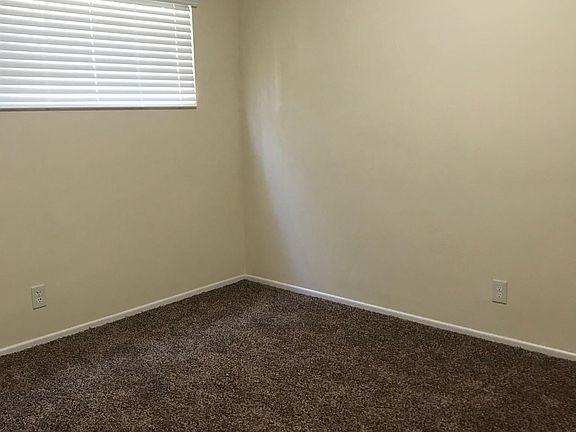 4th image of 2641 S La Salle Ave APT 3