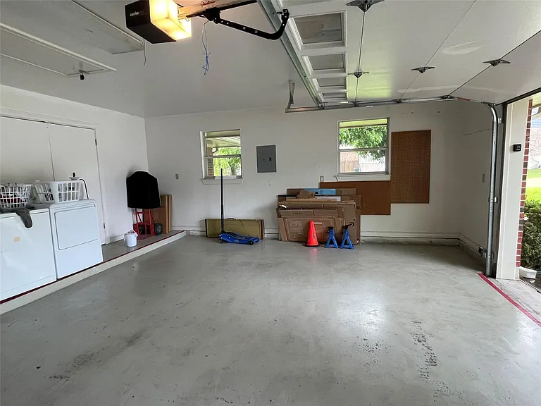 603 Green Field Cv — Photo 18