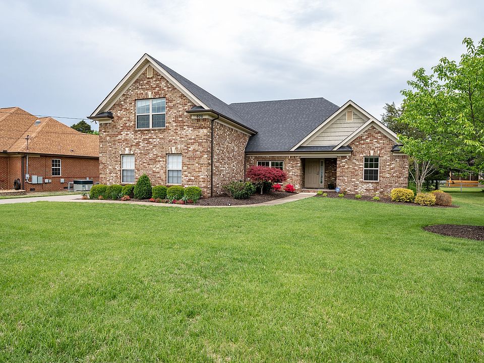 1st image of 606 Virginia Belle Dr