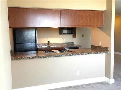 1st image of 600 E 8th St APT 3H