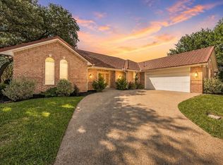 816 Havenwood Ln S, Fort Worth, TX 76112