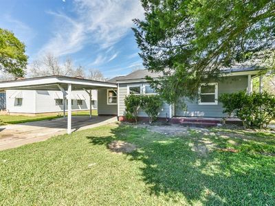 741 Kyle St, Angleton, TX, 77515