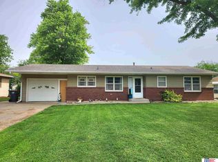 210 Granville Ave, Beatrice, NE 68310