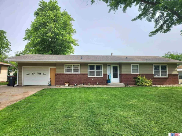 210 Granville Ave, Beatrice, NE 68310