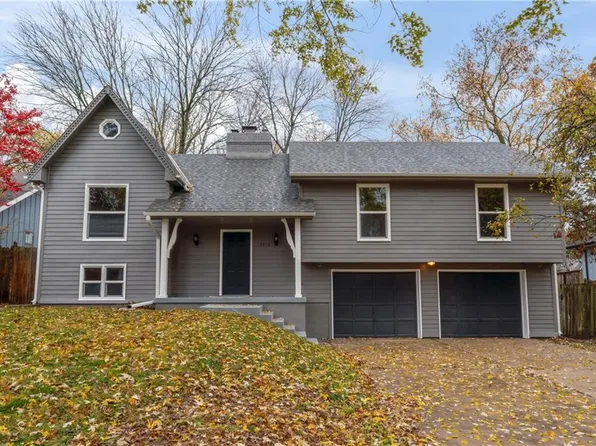 13212 Crystal Ave, Grandview, MO 64030