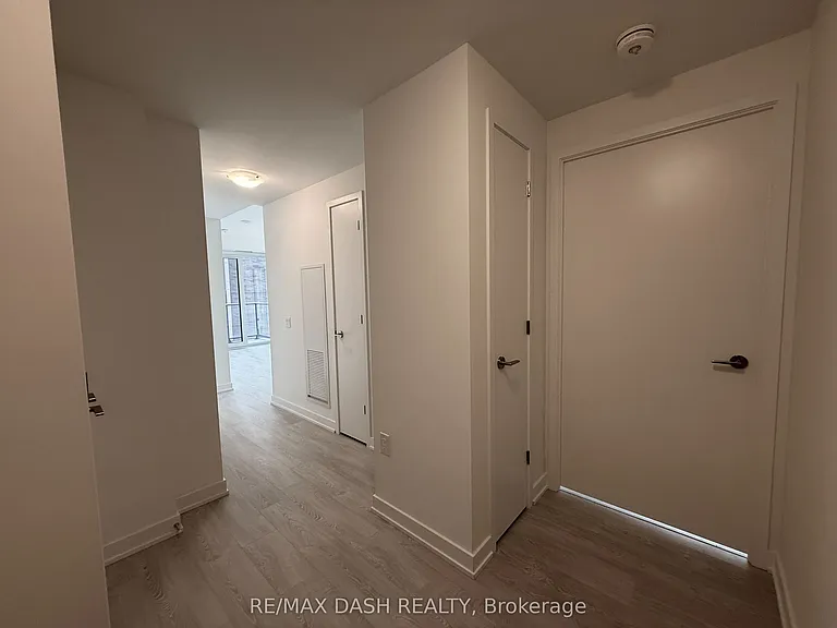 628 Church St #903 — Photo 11