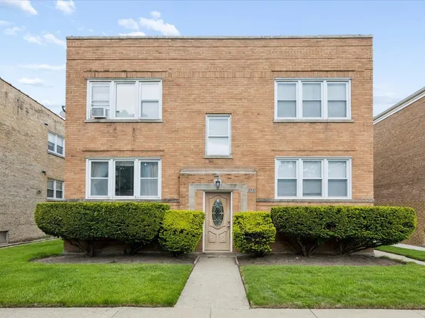 2626 W Balmoral Ave #201, Chicago, IL 60625