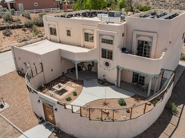 1341 Monterrey Rd NE, Rio Rancho, NM 87144