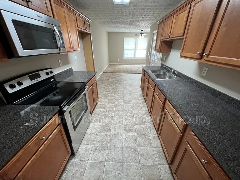 158 Elder Dr #A — Photo 9