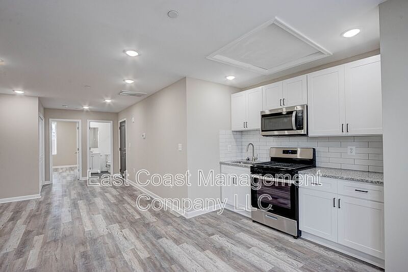 1st image of 601 Richwood Ave Unit 3