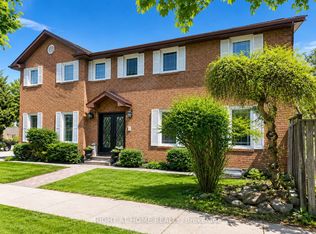 1 Tiffany Gate, Richmond Hill, ON L4C 6W7