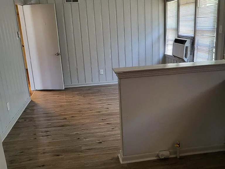 1601 Haywood Ave — Photo 3