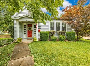 467 E Jackson Rd, Saint Louis, MO 63119