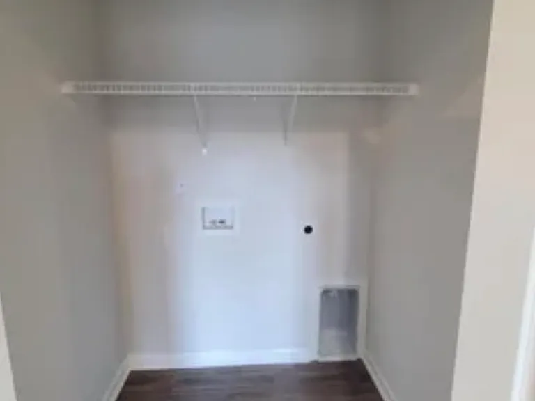 9008 Laurel Bay Ln — Photo 12