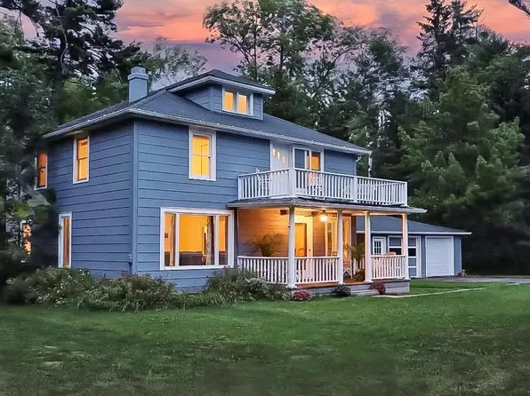 804 Middle Rd, La Pointe, WI 54850