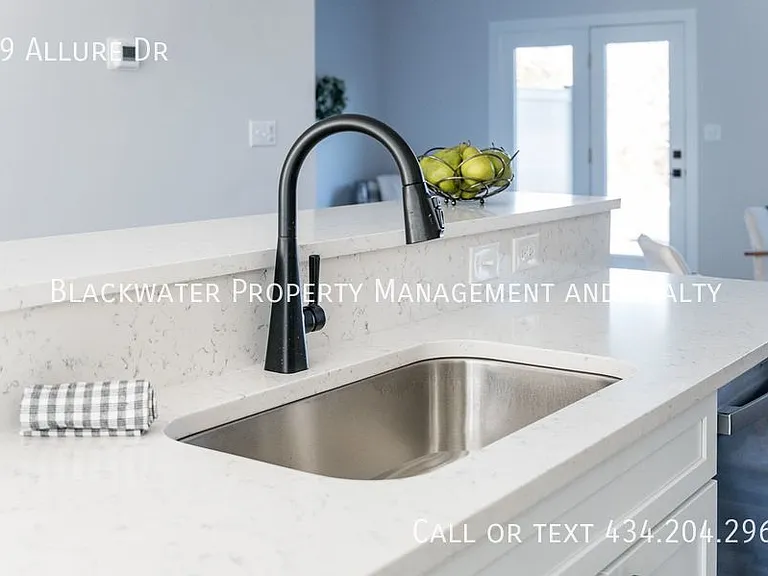 69 Allure Dr — Photo 47