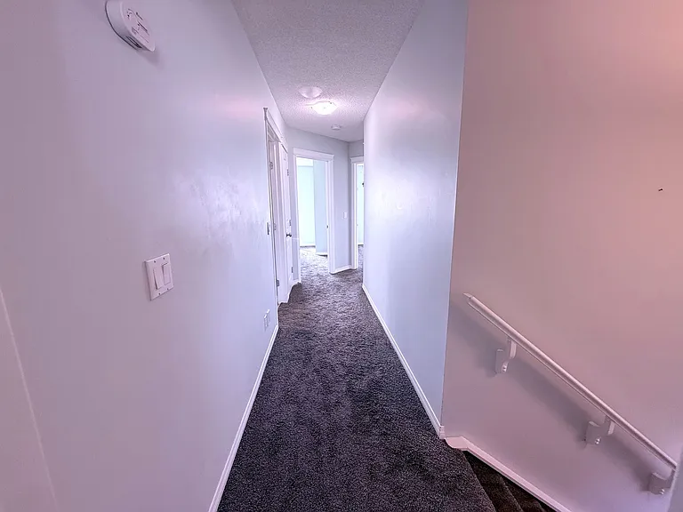 960 Taradale Dr NE — Photo 13