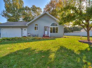 2001 Filonow Dr, Muskegon, MI 49444