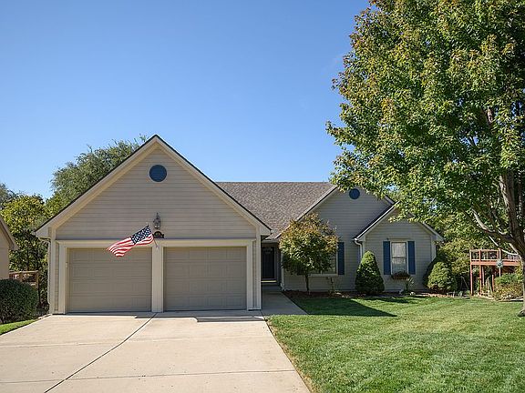 2nd image of 8126 N Harden Dr
