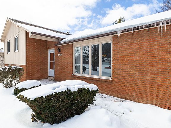 3rd image of 119 Chimney Hill Rd