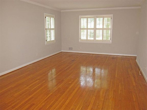 4th image of 2041 Lavista Cir