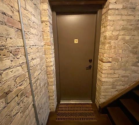 2nd image of 5056 N Winchester Ave APT 2W