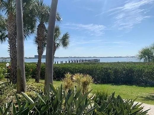 3rd image of 1315 Bay Club Cir #1315