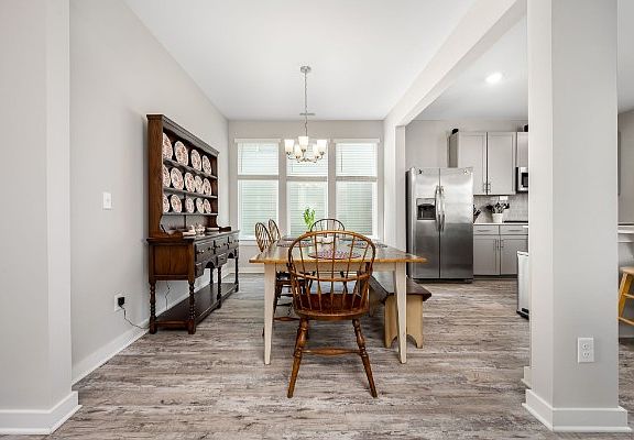 4th image of 312 Whisper Wood Way