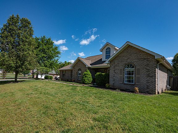 5th image of 1232 Newcastle Way