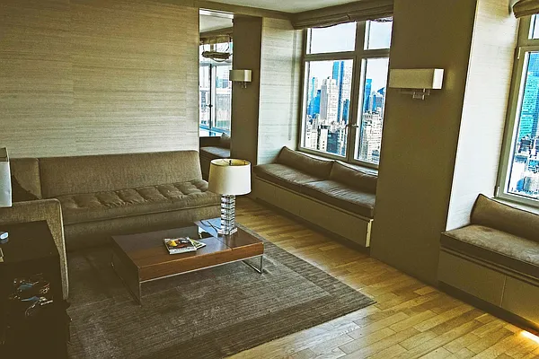 Rented by Vivaldi Real Estate | media 10