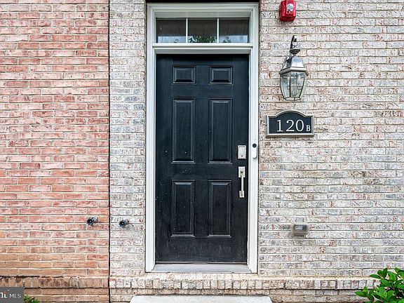 3rd image of 120 Annapolis St #B