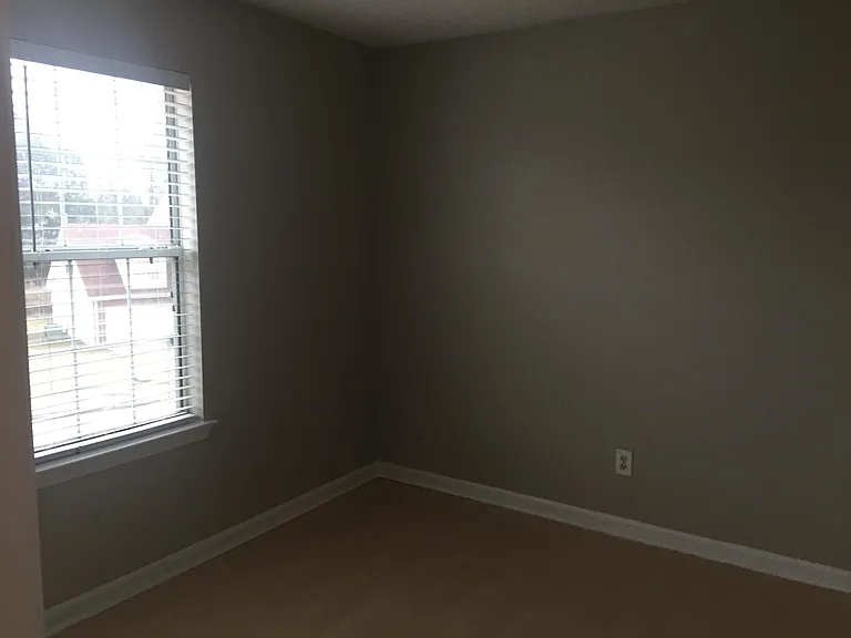 557 Ransom Way — Photo 4