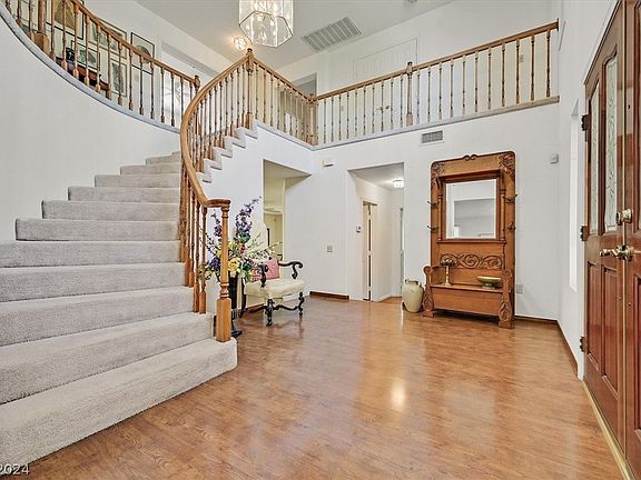 3rd image of 8249 Tivoli Cove Dr