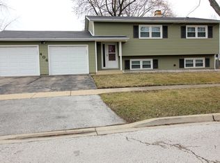 406 N Idlewild Ave, Mundelein, IL 60060