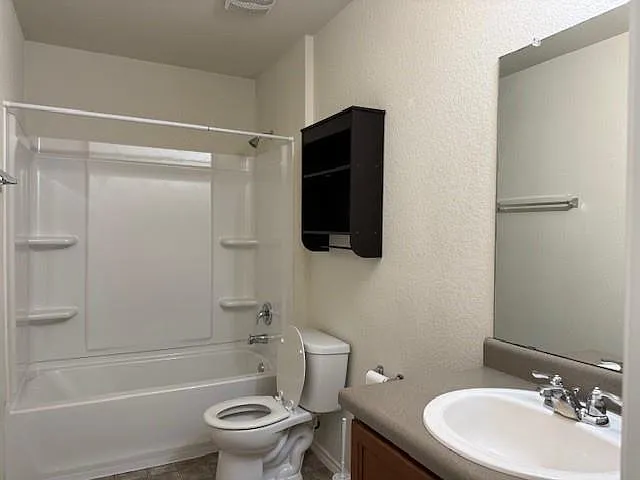 5717 Levenwood Ln — Photo 10