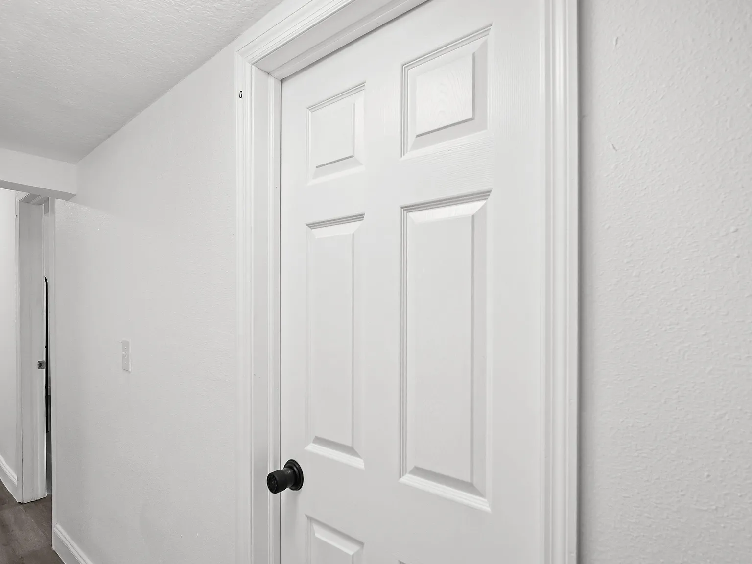 4 bed, 2.0 bath, 2226 sqft, $754 — Photo 4