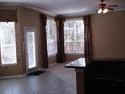 5th image of 1315 Village Green Dr