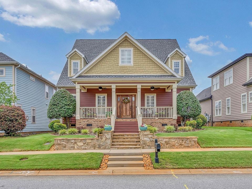 1st image of 18 Worthington Ct