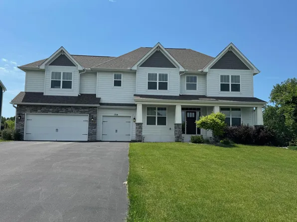 1314 Interlachen Dr, Eagan, MN 55123